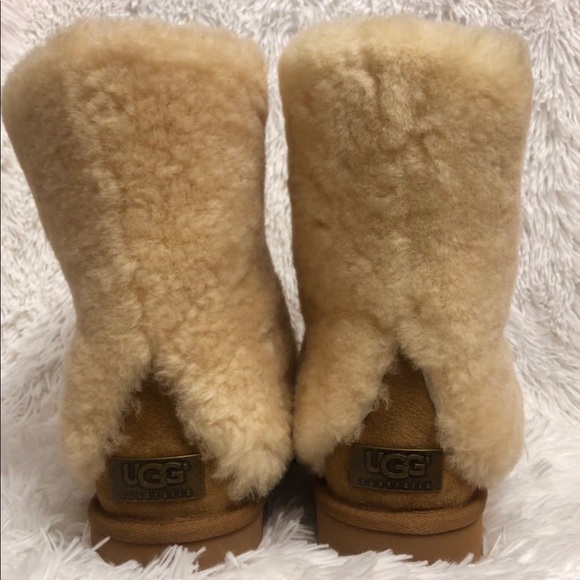UGG boots - Picture 1 of 5
